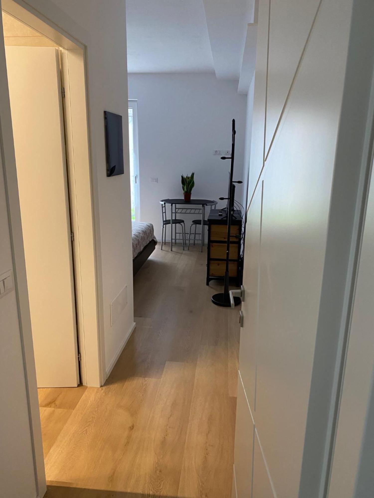 Lotus Garda Bed & Breakfast Riva del Garda Bagian luar foto