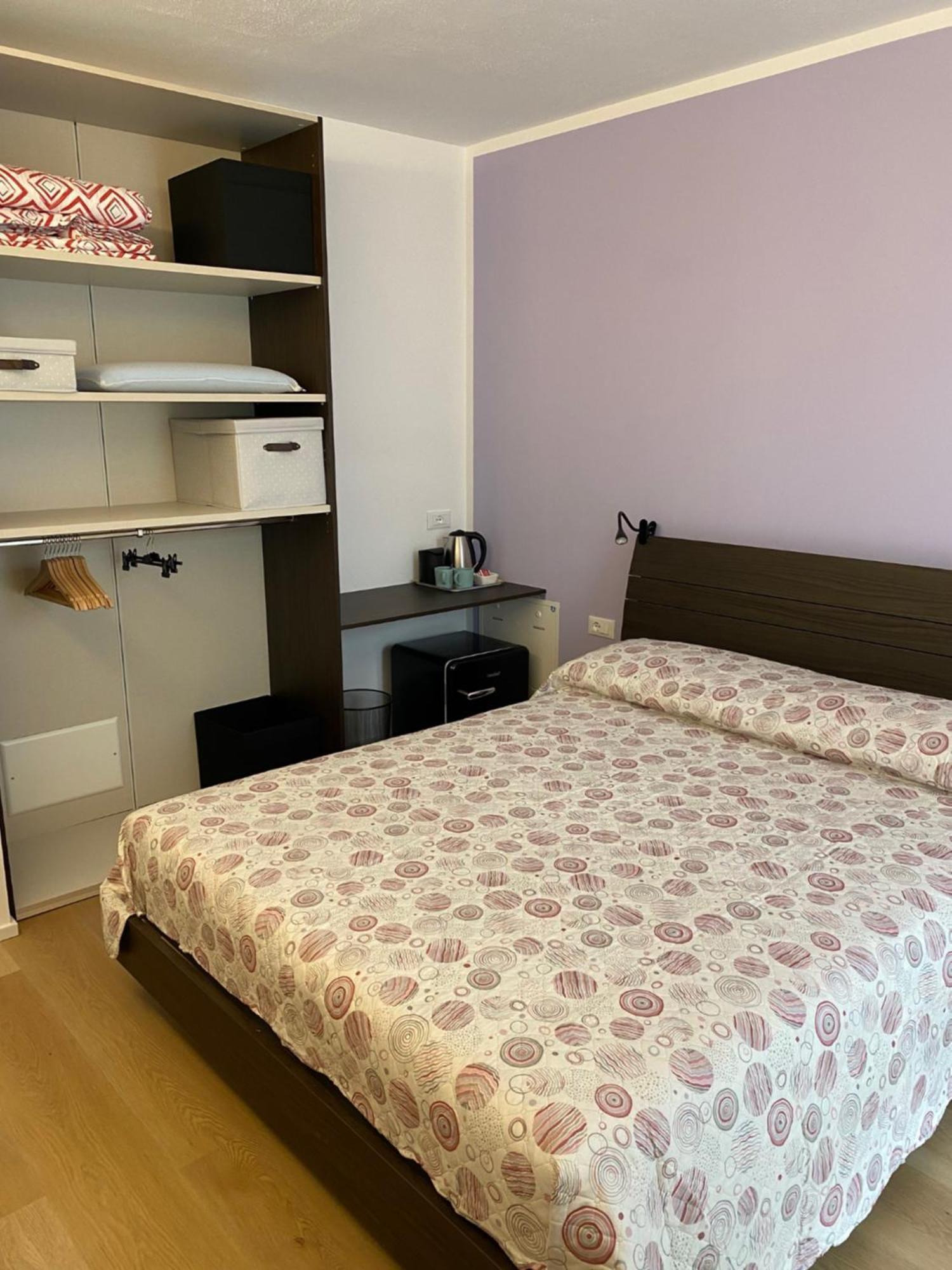 Lotus Garda Bed & Breakfast Riva del Garda Bagian luar foto