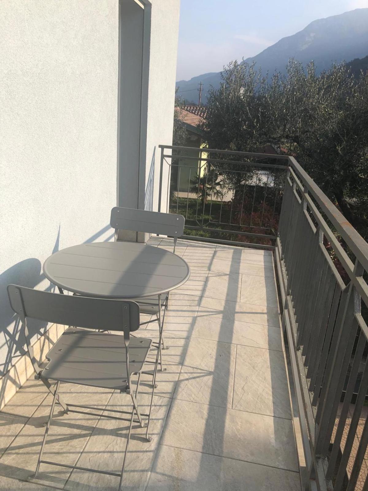Lotus Garda Bed & Breakfast Riva del Garda Bagian luar foto